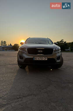 Позашляховик / Кросовер Kia Sorento 2017 в 