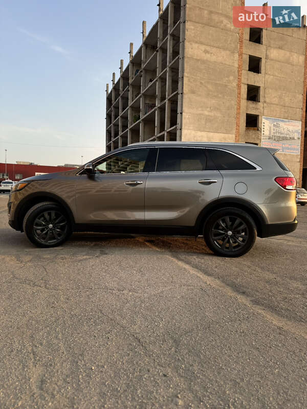 Внедорожник / Кроссовер Kia Sorento 2017 в Тернополе