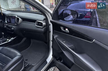 Внедорожник / Кроссовер Kia Sorento 2015 в 