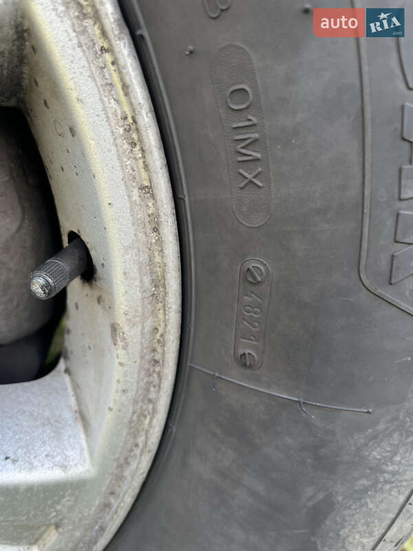 Внедорожник / Кроссовер Kia Sorento 2004 в Запорожье