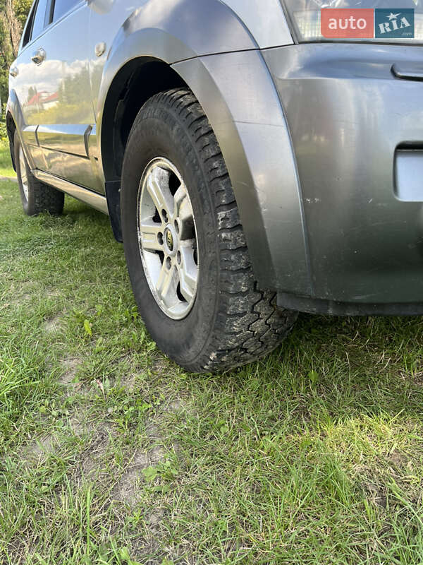 Внедорожник / Кроссовер Kia Sorento 2004 в Запорожье