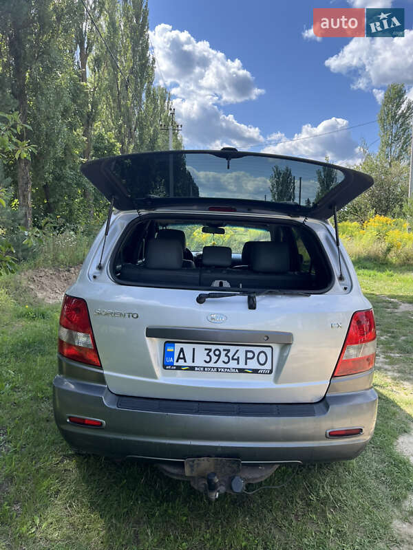 Внедорожник / Кроссовер Kia Sorento 2004 в Запорожье