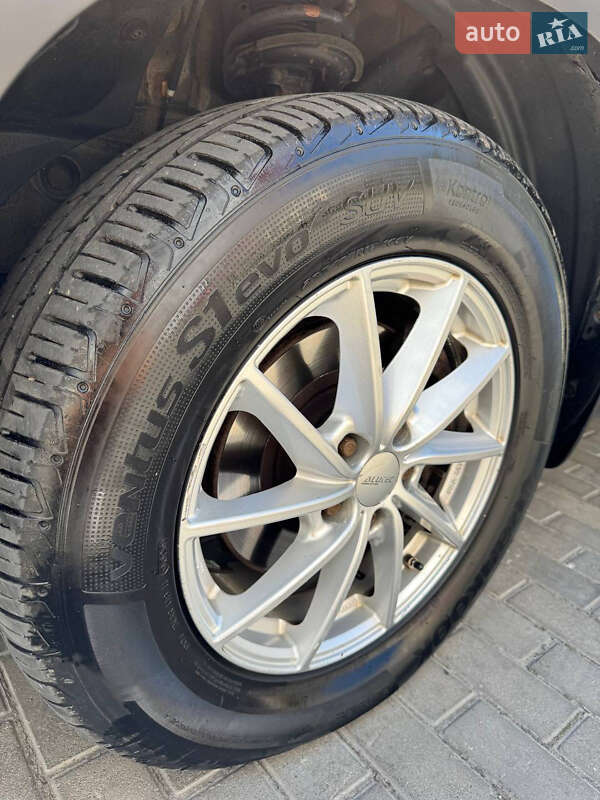 Позашляховик / Кросовер Kia Sorento 2009 в Львові фото 14 Позашляховик / Кросовер Kia Sorento 2009 в Львові