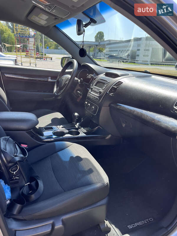 Позашляховик / Кросовер Kia Sorento 2014 в Одесі