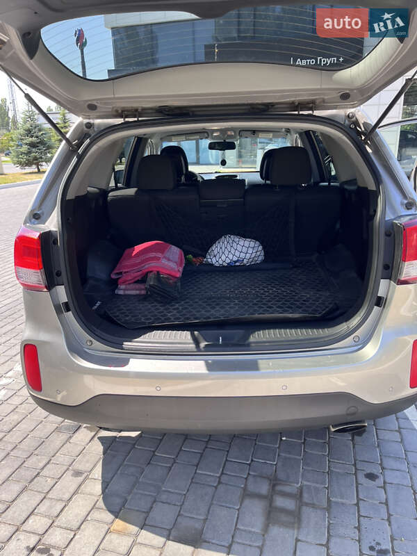 Позашляховик / Кросовер Kia Sorento 2014 в Одесі