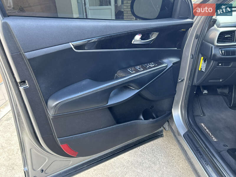 Внедорожник / Кроссовер Kia Sorento 2016 в Виннице фото 18 Внедорожник / Кроссовер Kia Sorento 2016 в Виннице