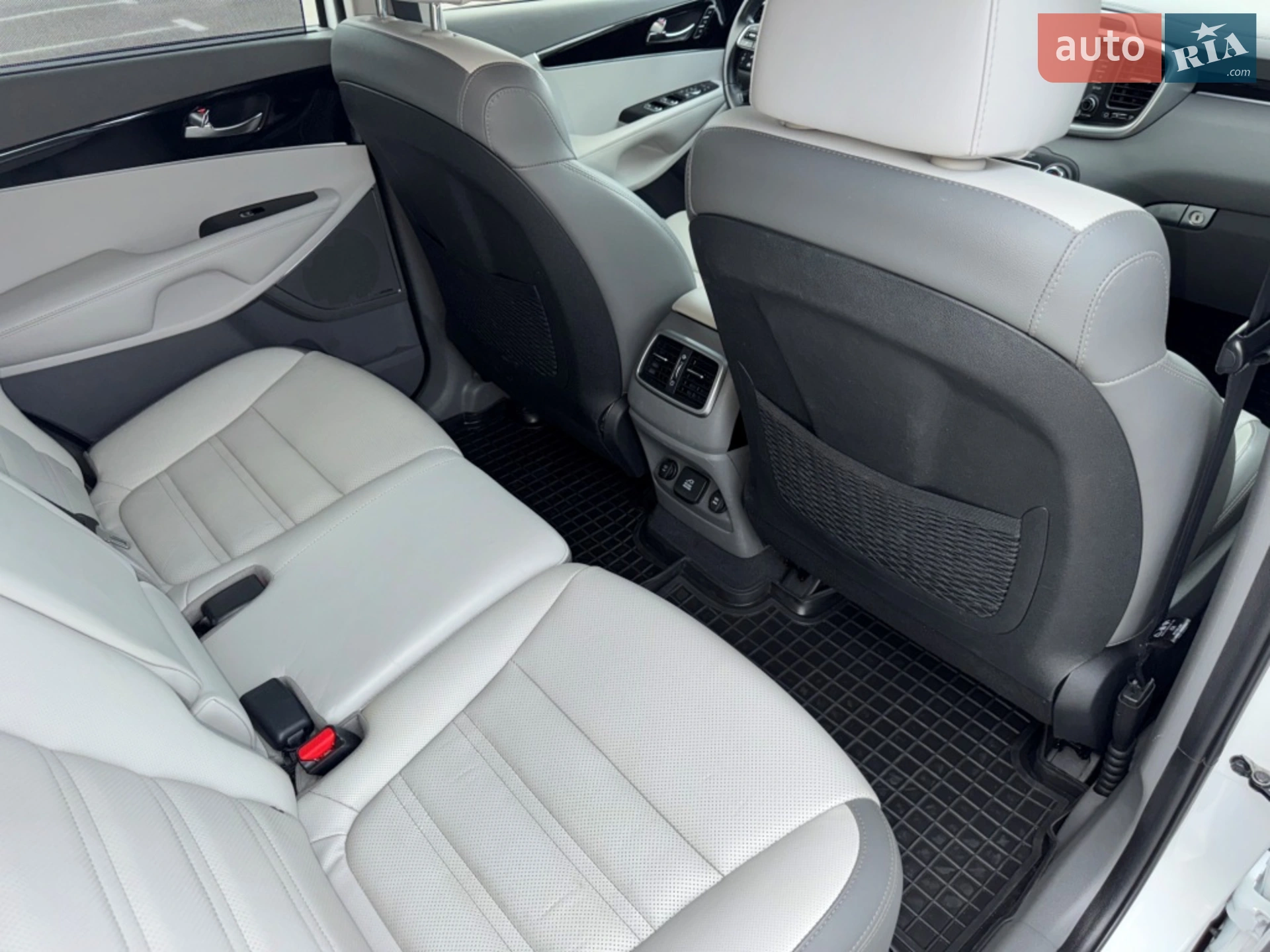 2018 Kia Sorento - мініатюра 57