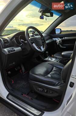 Внедорожник / Кроссовер Kia Sorento 2012 в 
