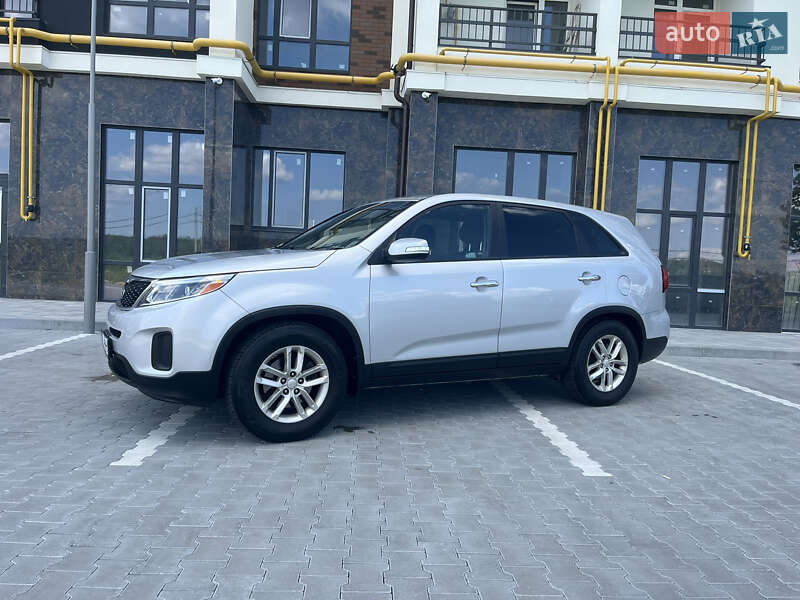Позашляховик / Кросовер Kia Sorento 2013 в Ірпені
