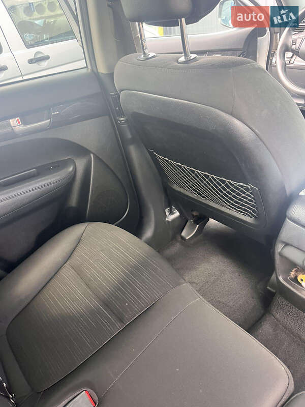 Позашляховик / Кросовер Kia Sorento 2013 в Ірпені