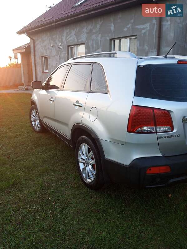 Внедорожник / Кроссовер Kia Sorento 2010 в Радивилове