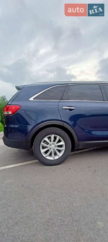 Внедорожник / Кроссовер Kia Sorento 2016 в Хмельнике