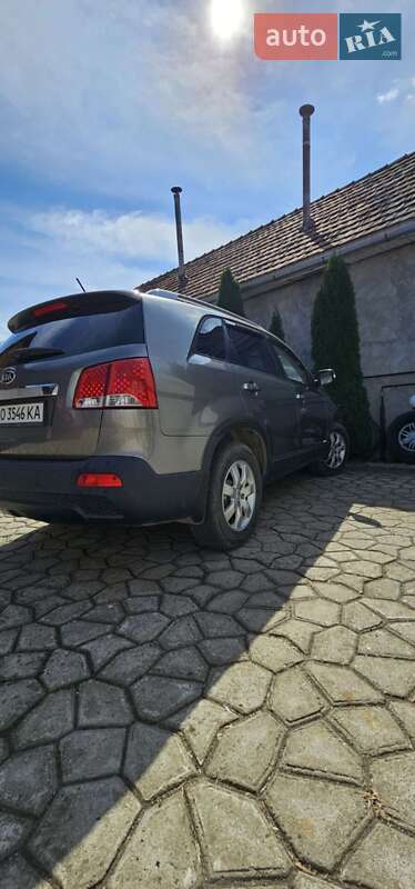 Позашляховик / Кросовер Kia Sorento 2012 в Береговому