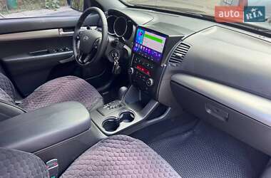 Внедорожник / Кроссовер Kia Sorento 2012 в 