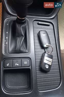Внедорожник / Кроссовер Kia Sorento 2014 в Львове