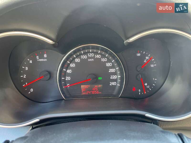 Внедорожник / Кроссовер Kia Sorento 2012 в Одессе