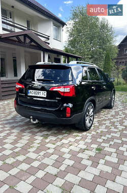 Внедорожник / Кроссовер Kia Sorento 2013 в 