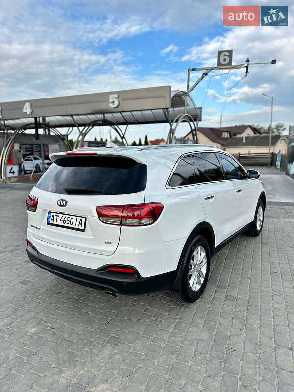 Внедорожник / Кроссовер Kia Sorento 2015 в Ивано-Франковске