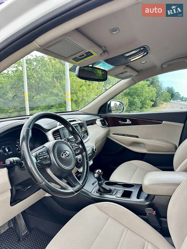Внедорожник / Кроссовер Kia Sorento 2015 в Ивано-Франковске