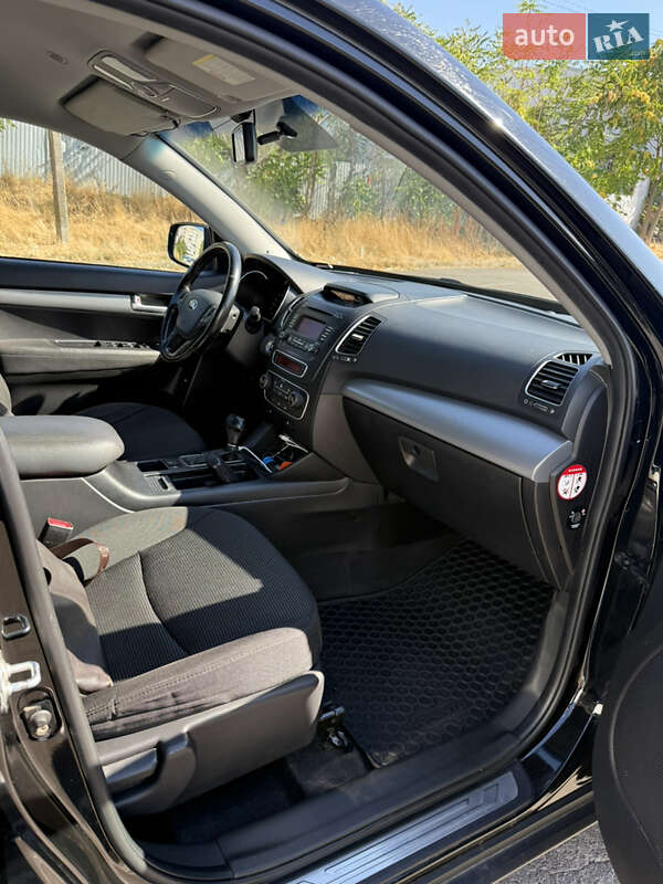 Внедорожник / Кроссовер Kia Sorento 2013 в Одессе
