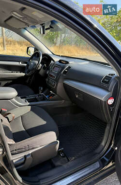 Внедорожник / Кроссовер Kia Sorento 2013 в 