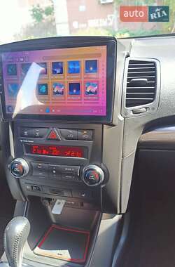Внедорожник / Кроссовер Kia Sorento 2012 в 