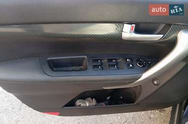 Внедорожник / Кроссовер Kia Sorento 2010 в 