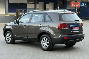 Внедорожник / Кроссовер Kia Sorento 2012 в 