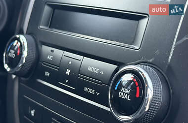 Внедорожник / Кроссовер Kia Sorento 2012 в 