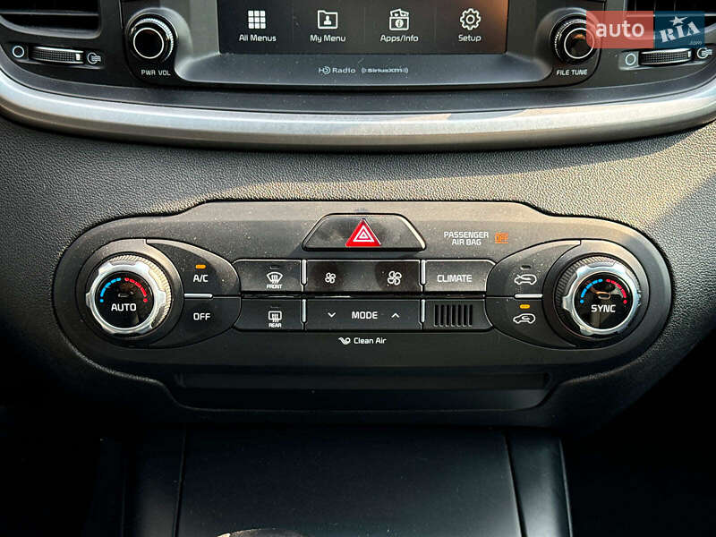Позашляховик / Кросовер Kia Sorento 2017 в Вінниці фото 31 Позашляховик / Кросовер Kia Sorento 2017 в Вінниці