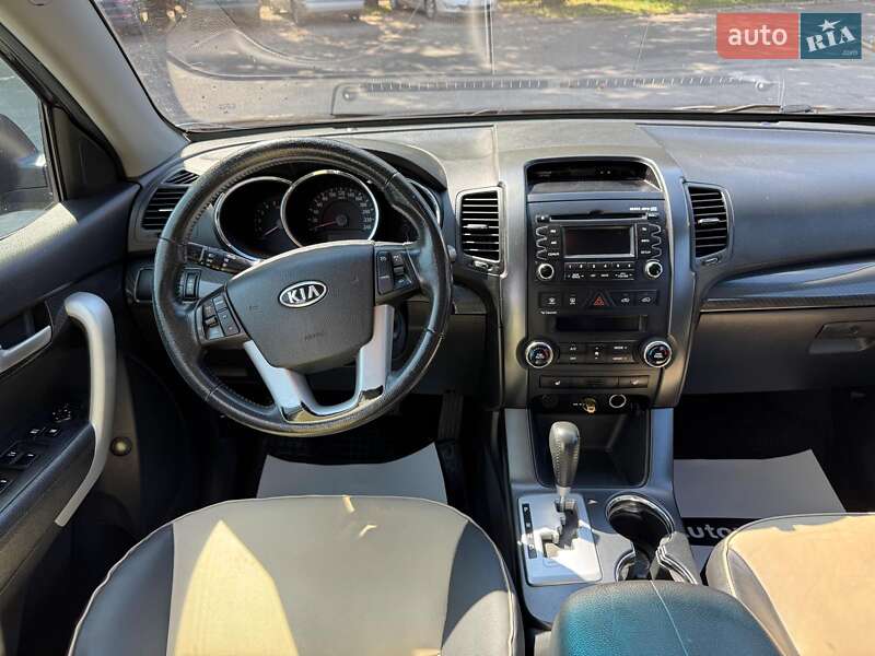 Внедорожник / Кроссовер Kia Sorento 2010 в Запорожье