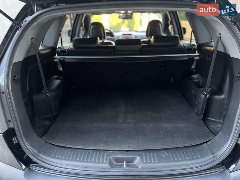 Позашляховик / Кросовер Kia Sorento 2011 в Києві