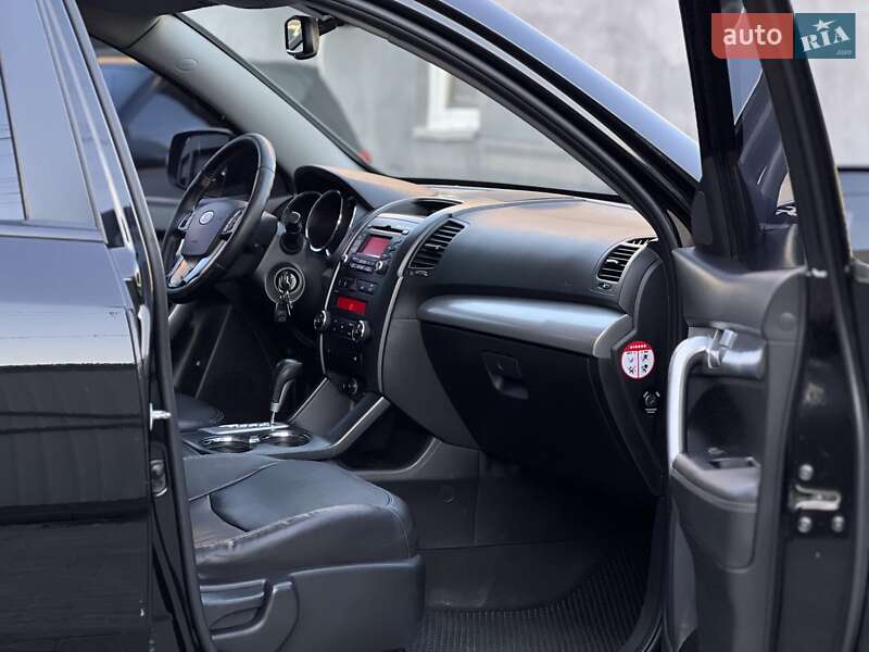 Позашляховик / Кросовер Kia Sorento 2011 в Києві