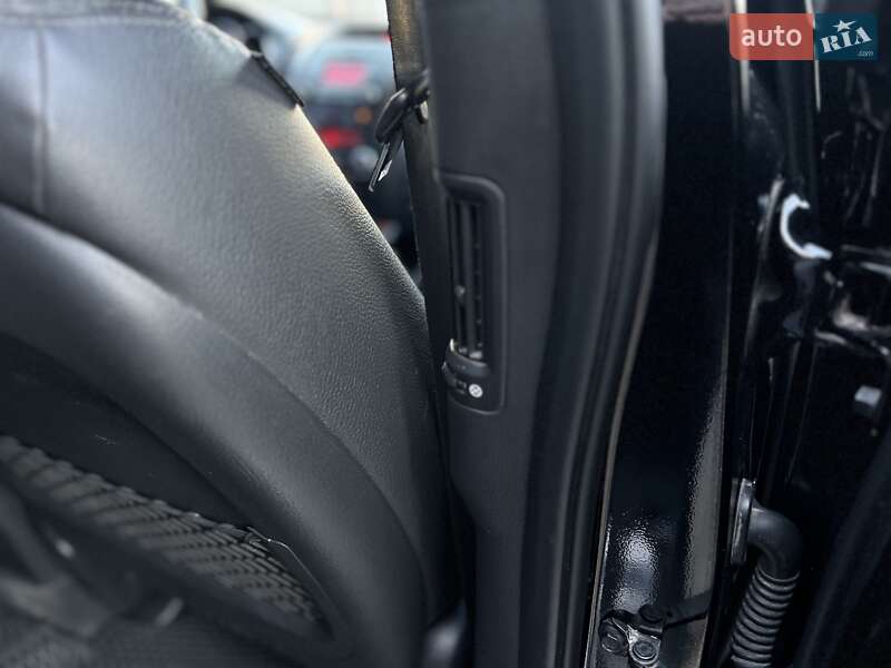 Позашляховик / Кросовер Kia Sorento 2011 в Києві