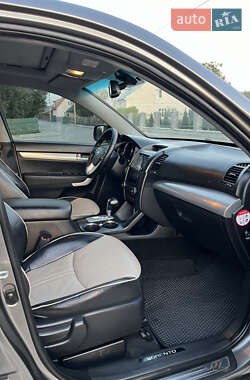 Внедорожник / Кроссовер Kia Sorento 2011 в 
