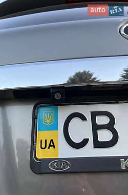 Внедорожник / Кроссовер Kia Sorento 2011 в 