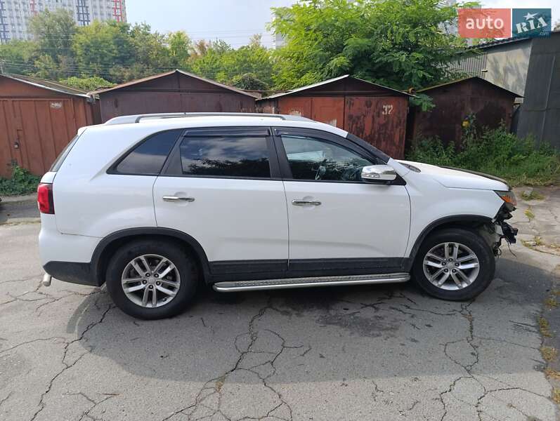 Позашляховик / Кросовер Kia Sorento 2014 в Києві