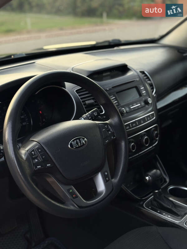 Позашляховик / Кросовер Kia Sorento 2014 в Києві