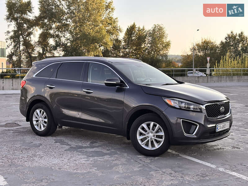 Позашляховик / Кросовер Kia Sorento 2016 в Києві
