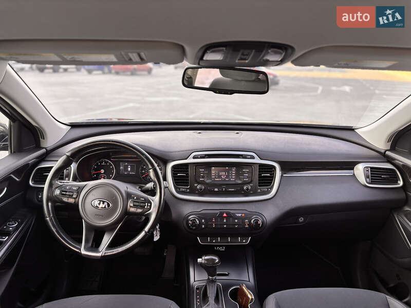 Позашляховик / Кросовер Kia Sorento 2016 в Києві