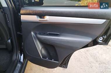 Внедорожник / Кроссовер Kia Sorento 2013 в 