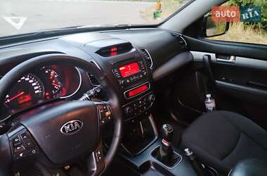 Внедорожник / Кроссовер Kia Sorento 2013 в 
