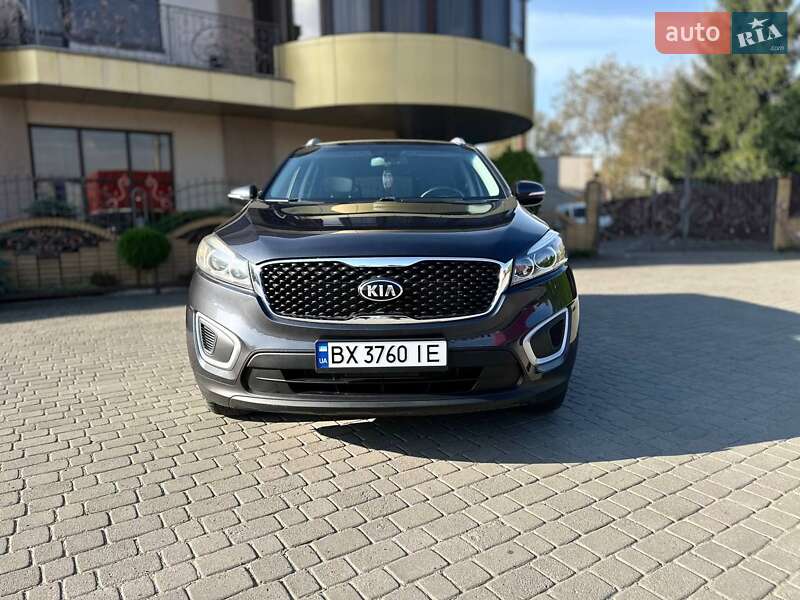 Внедорожник / Кроссовер Kia Sorento 2016 в Шепетовке фото 8 Внедорожник / Кроссовер Kia Sorento 2016 в Шепетовке