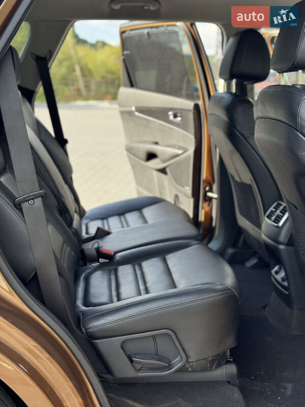 Внедорожник / Кроссовер Kia Sorento 2017 в Межгорье