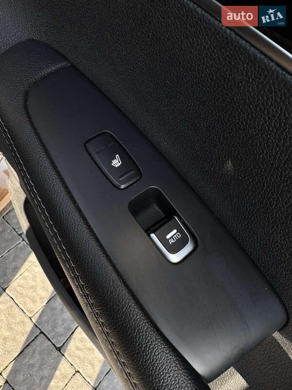 Внедорожник / Кроссовер Kia Sorento 2017 в Межгорье