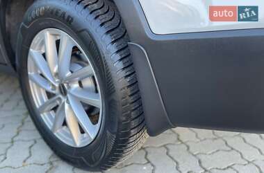 Внедорожник / Кроссовер Kia Sorento 2011 в 