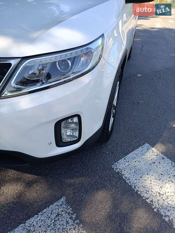 Внедорожник / Кроссовер Kia Sorento 2014 в Могилев-Подольске