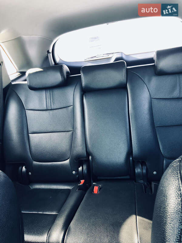 Позашляховик / Кросовер Kia Sorento 2011 в Києві
