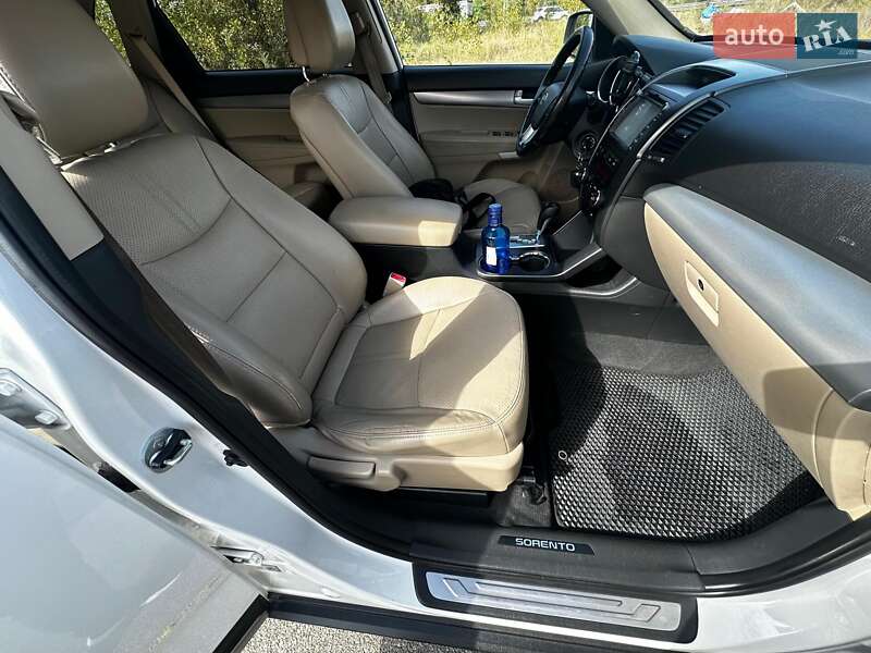 Внедорожник / Кроссовер Kia Sorento 2010 в Киеве