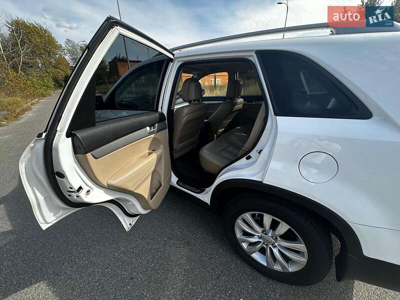 Внедорожник / Кроссовер Kia Sorento 2010 в Киеве